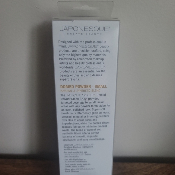 Japonesque Professional Small Domed Powder Makeup Cosmetic Brush - Picture 4 of 4